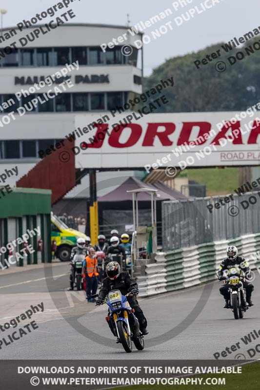 Vintage motorcycle club;eventdigitalimages;mallory park;mallory park trackday photographs;no limits trackdays;peter wileman photography;trackday digital images;trackday photos;vmcc festival 1000 bikes photographs